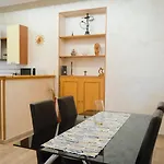 Lollo House